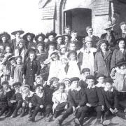 1910, Sunday school children outside the Mission.