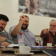Dion Davies (Harry Dangle), Christian Patterson (Francis Henshall) and director Peter Doran at the first script read-through