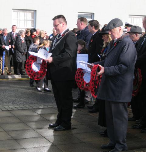 Thousands pay tribute on Remembrance Sunday