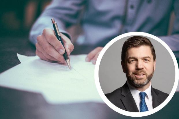 One reader's views of MP Stephen Crabb voting against a cut in foreign aid